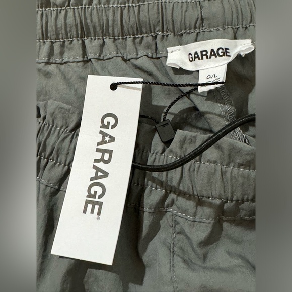 Garage Grey Nylon Parachute Lightweight Baggy Cargo Pants. Large. - Picture 5 of 7